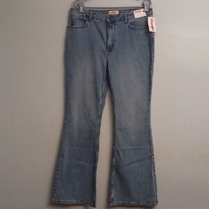 Wrangler size 16 women's high-rise fierce flare light blue denim jeans.